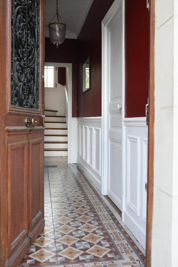 Villa Bon Accueil Neuilly-Plaisance Exteriör bild