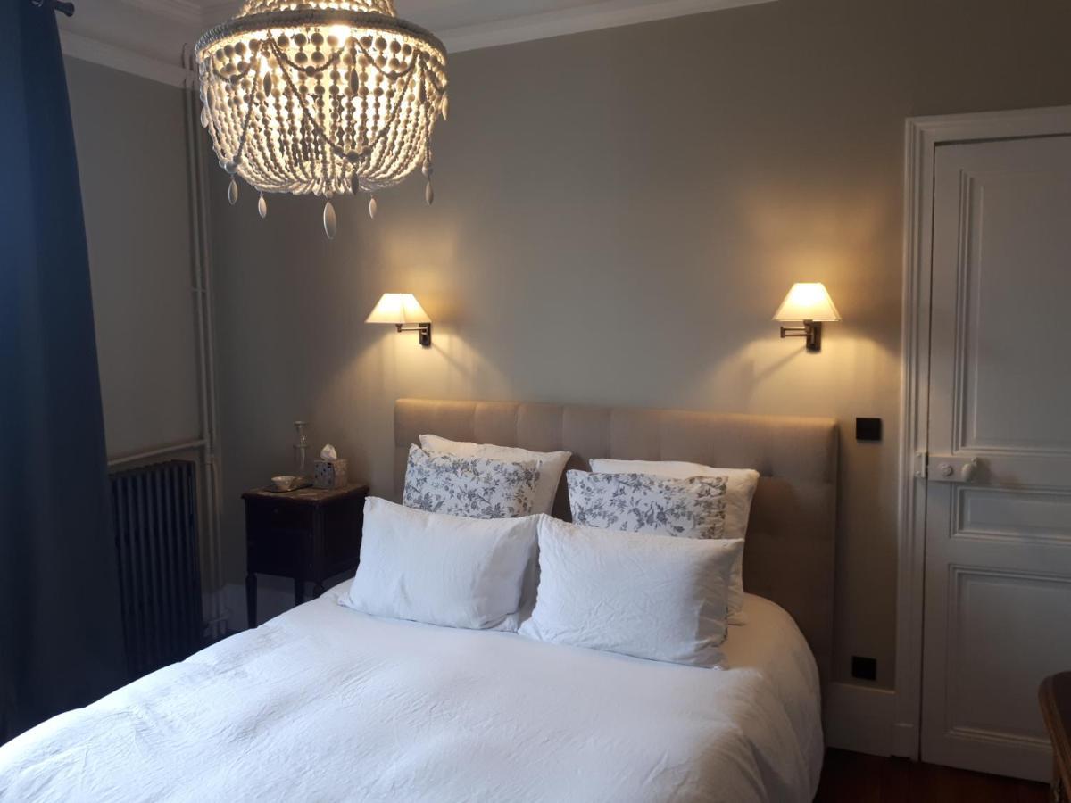 Villa Bon Accueil Neuilly-Plaisance Exteriör bild